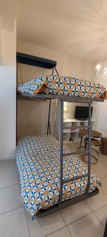 Chaleureuse Petite Maison De Bourg Beaumont-sur-Sarthe Esterno foto