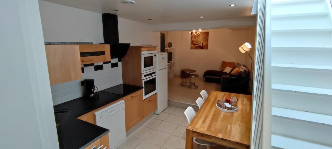 Chaleureuse Petite Maison De Bourg Beaumont-sur-Sarthe Esterno foto