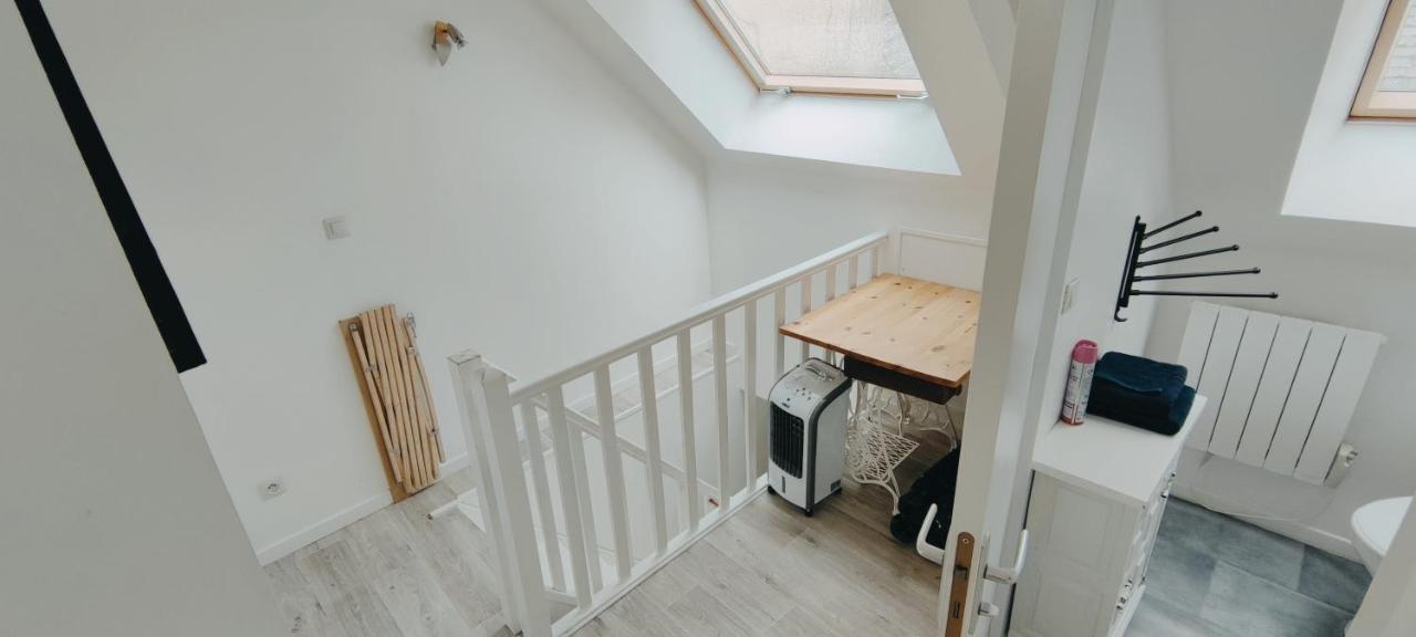 Chaleureuse Petite Maison De Bourg Beaumont-sur-Sarthe Esterno foto